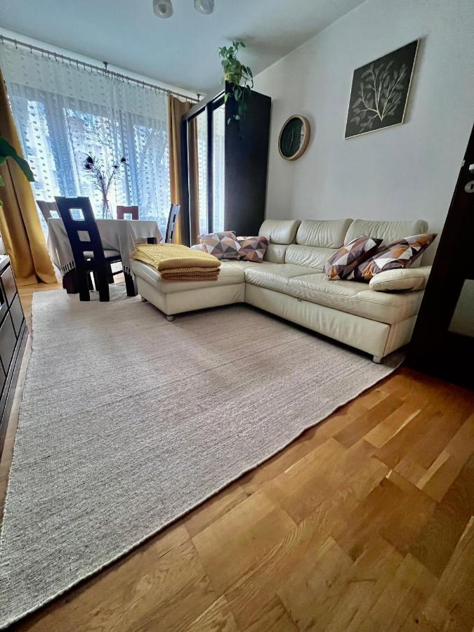 Yellow Apartment Airport Galeria Mokotow Netflix Warschau Buitenkant foto